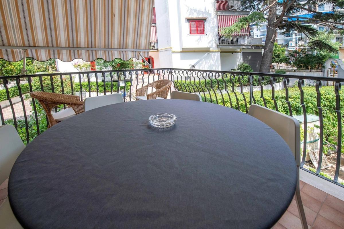 Casa Castagna Lägenhet Sorrento Exteriör bild